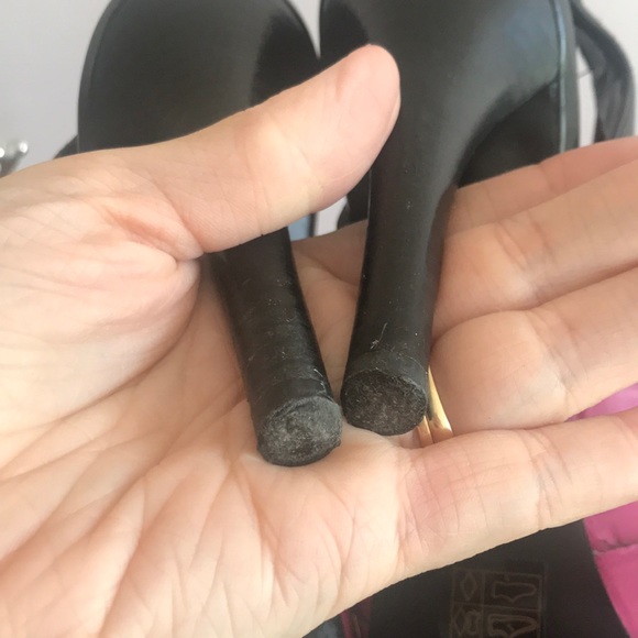 BCBG heeled leather sandals - Picture 5 of 5